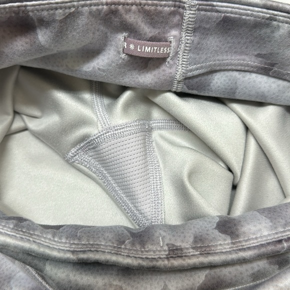 LIKE NEW! Athleta Girl High Rise Printed Chit Chat Tight - Picture 10 of 12
